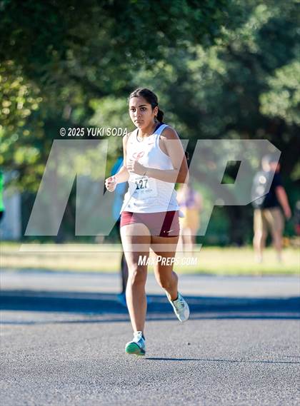 Thumbnail 2 in Tall City Invitational photogallery.
