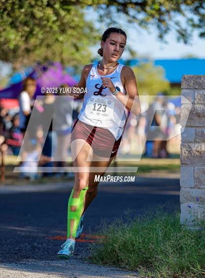 Thumbnail 3 in Tall City Invitational photogallery.