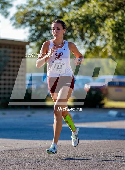 Thumbnail 2 in Tall City Invitational photogallery.