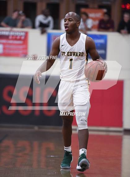 Thumbnail 2 in Fairfax vs. St. Edward (Torrey Pines Holiday Classic) photogallery.