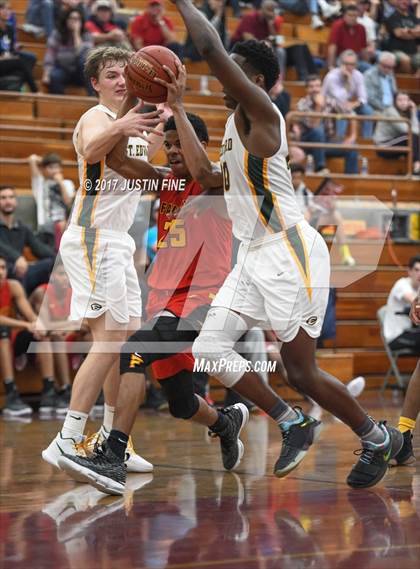 Thumbnail 3 in Fairfax vs. St. Edward (Torrey Pines Holiday Classic) photogallery.