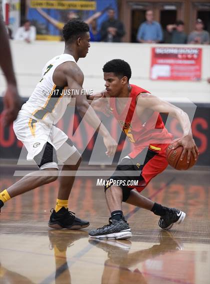 Thumbnail 1 in Fairfax vs. St. Edward (Torrey Pines Holiday Classic) photogallery.