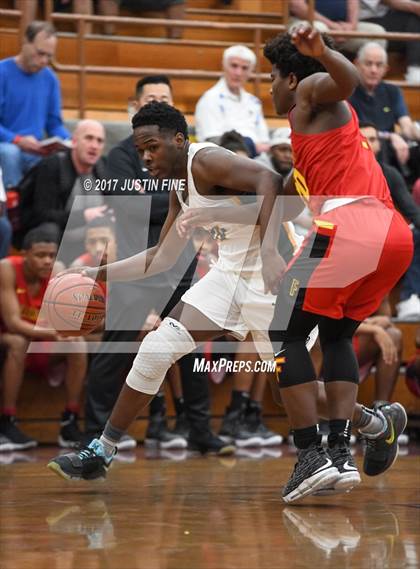 Thumbnail 2 in Fairfax vs. St. Edward (Torrey Pines Holiday Classic) photogallery.