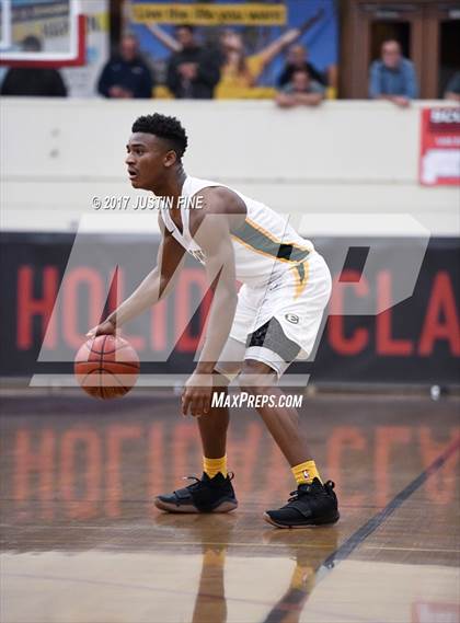 Thumbnail 3 in Fairfax vs. St. Edward (Torrey Pines Holiday Classic) photogallery.