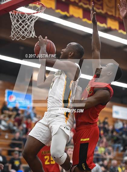 Thumbnail 3 in Fairfax vs. St. Edward (Torrey Pines Holiday Classic) photogallery.