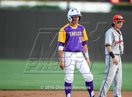 Thumbnail 2 in Richardson vs. Rockwall (UIL Class 6A Area Playoff) photogallery.