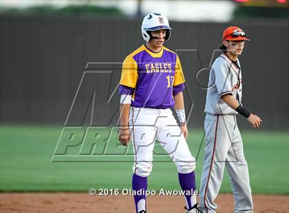 Thumbnail 3 in Richardson vs. Rockwall (UIL Class 6A Area Playoff) photogallery.