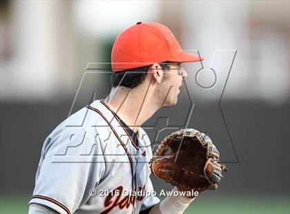 Thumbnail 2 in Richardson vs. Rockwall (UIL Class 6A Area Playoff) photogallery.