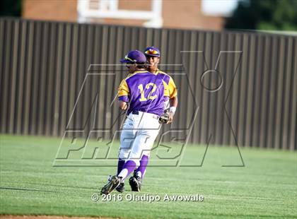 Thumbnail 3 in Richardson vs. Rockwall (UIL Class 6A Area Playoff) photogallery.
