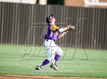 Thumbnail 3 in Richardson vs. Rockwall (UIL Class 6A Area Playoff) photogallery.