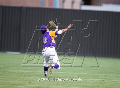 Thumbnail 3 in Richardson vs. Rockwall (UIL Class 6A Area Playoff) photogallery.