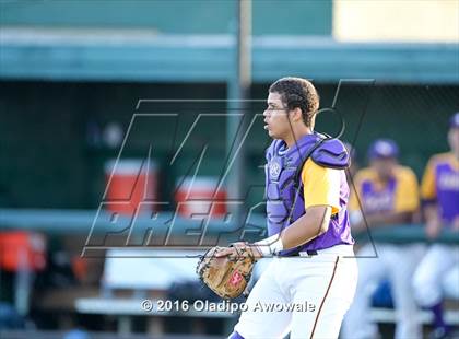 Thumbnail 3 in Richardson vs. Rockwall (UIL Class 6A Area Playoff) photogallery.