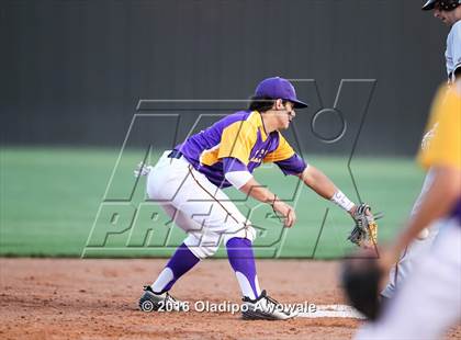 Thumbnail 1 in Richardson vs. Rockwall (UIL Class 6A Area Playoff) photogallery.