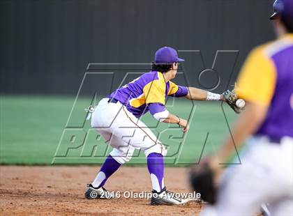 Thumbnail 3 in Richardson vs. Rockwall (UIL Class 6A Area Playoff) photogallery.