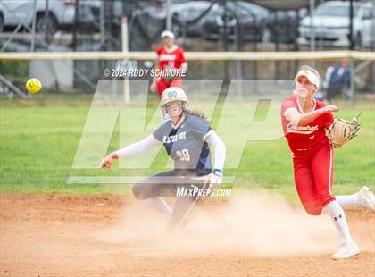 Thumbnail 3 in Cathedral Catholic vs. Mater Dei Catholic (Holy Bowl Classic) photogallery.