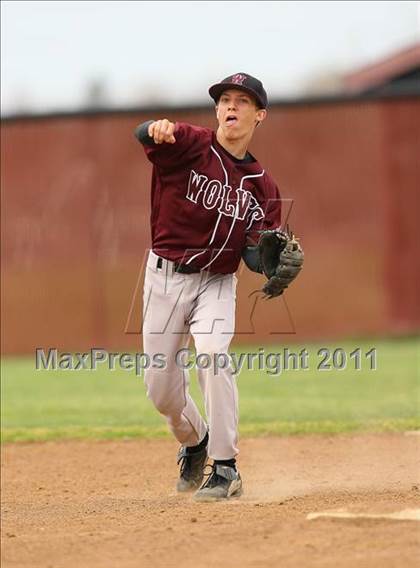 Thumbnail 1 in Antelope @ Woodcreek photogallery.