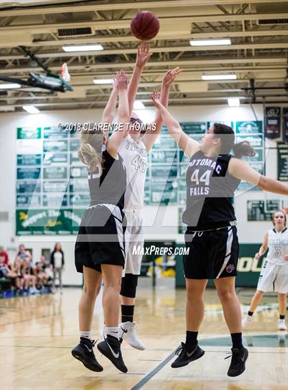 Thumbnail 2 in Potomac Falls @ Loudoun Valley photogallery.