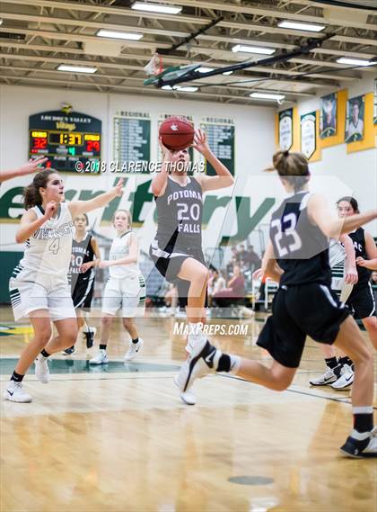 Thumbnail 3 in Potomac Falls @ Loudoun Valley photogallery.