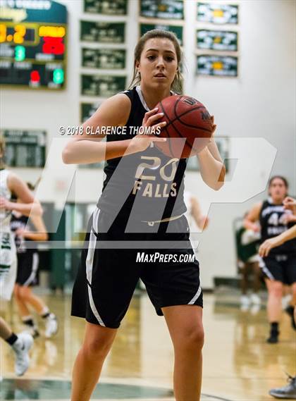 Thumbnail 2 in Potomac Falls @ Loudoun Valley photogallery.