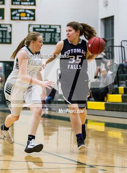 Thumbnail 1 in Potomac Falls @ Loudoun Valley photogallery.