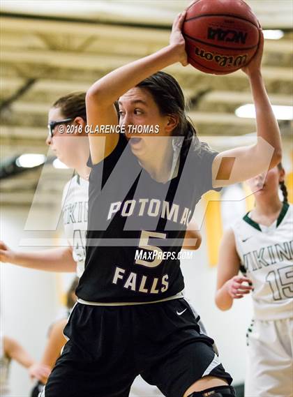 Thumbnail 3 in Potomac Falls @ Loudoun Valley photogallery.