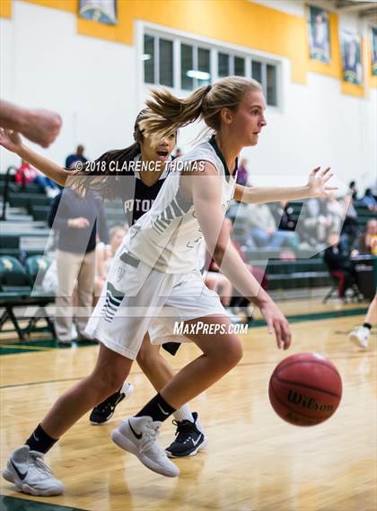 Thumbnail 2 in Potomac Falls @ Loudoun Valley photogallery.
