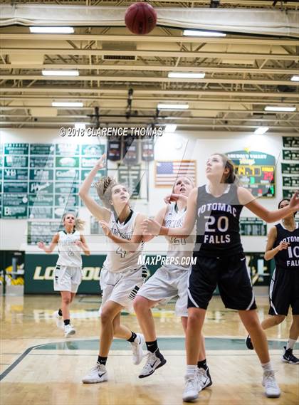 Thumbnail 2 in Potomac Falls @ Loudoun Valley photogallery.