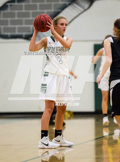 Thumbnail 3 in Potomac Falls @ Loudoun Valley photogallery.