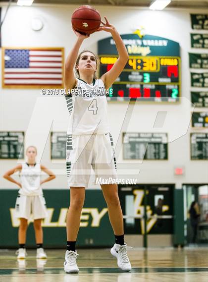 Thumbnail 1 in Potomac Falls @ Loudoun Valley photogallery.