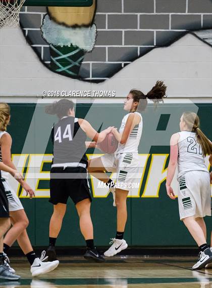 Thumbnail 3 in Potomac Falls @ Loudoun Valley photogallery.