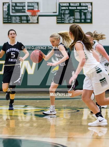 Thumbnail 3 in Potomac Falls @ Loudoun Valley photogallery.
