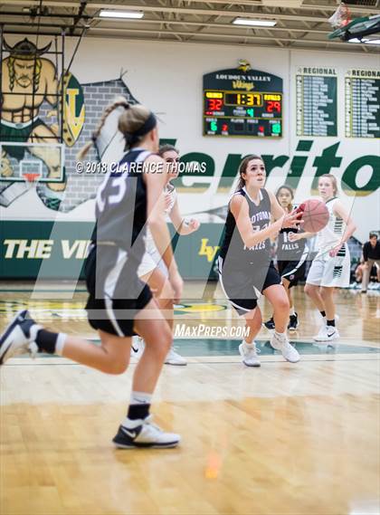 Thumbnail 2 in Potomac Falls @ Loudoun Valley photogallery.