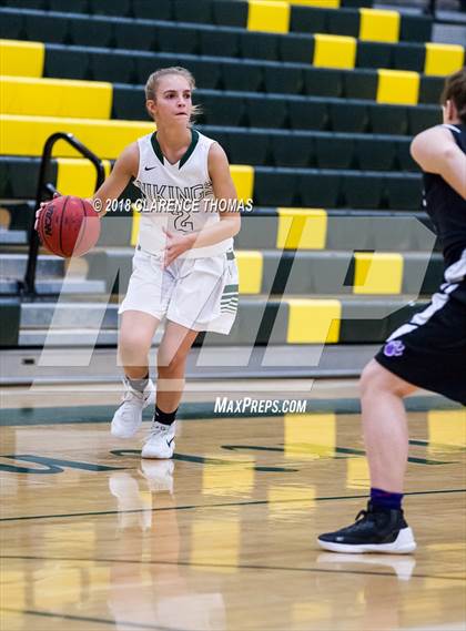 Thumbnail 3 in Potomac Falls @ Loudoun Valley photogallery.