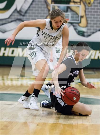 Thumbnail 2 in Potomac Falls @ Loudoun Valley photogallery.