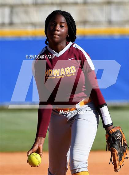 Thumbnail 2 in Red Bank vs Howard Tech photogallery.