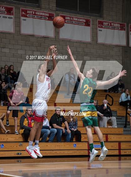 Thumbnail 2 in Paradise @ Foothill photogallery.