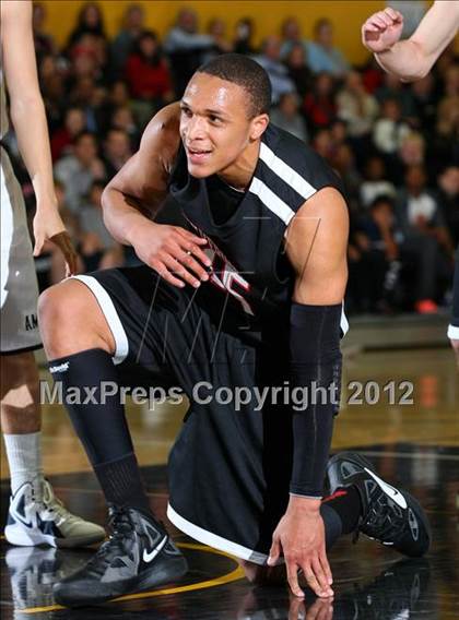 Thumbnail 1 in Harvard-Westlake vs. Loyola photogallery.