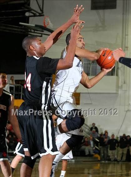 Thumbnail 2 in Harvard-Westlake vs. Loyola photogallery.