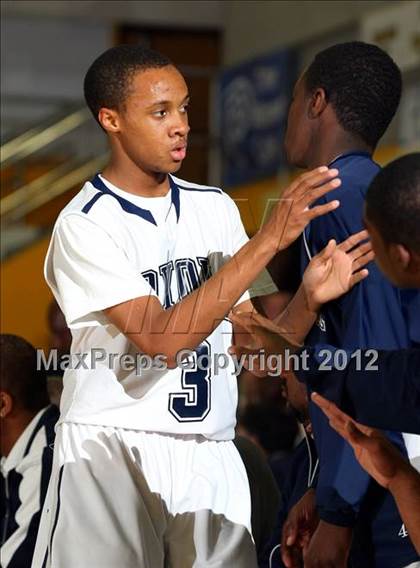 Thumbnail 1 in Harvard-Westlake vs. Loyola photogallery.