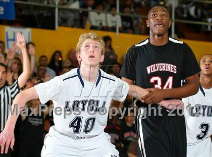 Thumbnail 3 in Harvard-Westlake vs. Loyola photogallery.