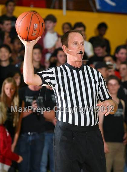 Thumbnail 2 in Harvard-Westlake vs. Loyola photogallery.