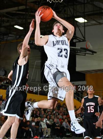 Thumbnail 3 in Harvard-Westlake vs. Loyola photogallery.