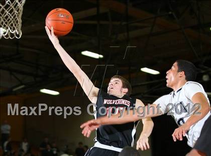 Thumbnail 2 in Harvard-Westlake vs. Loyola photogallery.