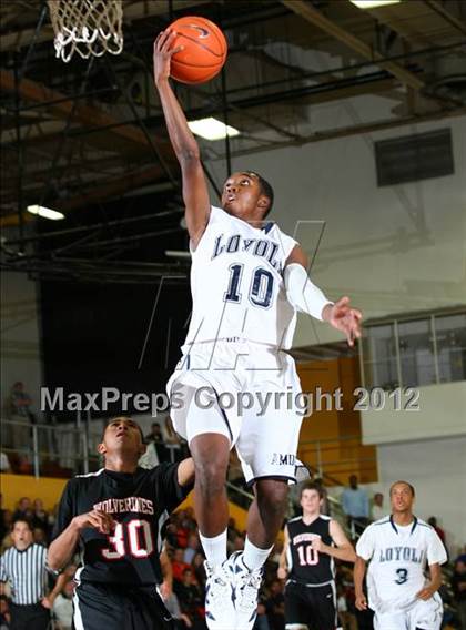 Thumbnail 3 in Harvard-Westlake vs. Loyola photogallery.