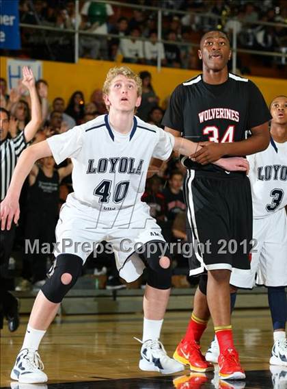 Thumbnail 2 in Harvard-Westlake vs. Loyola photogallery.
