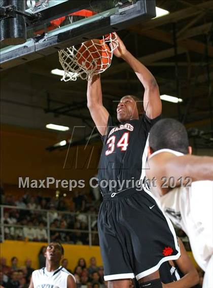 Thumbnail 2 in Harvard-Westlake vs. Loyola photogallery.