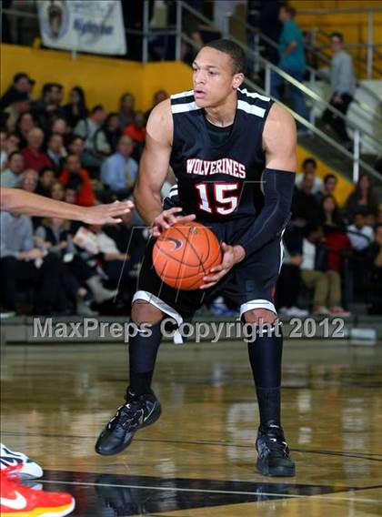 Thumbnail 1 in Harvard-Westlake vs. Loyola photogallery.