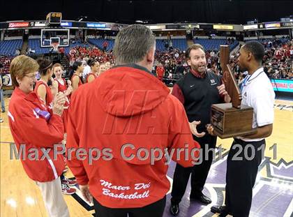 Thumbnail 3 in Mater Dei vs. Berkeley (CIF State D1 Final) photogallery.