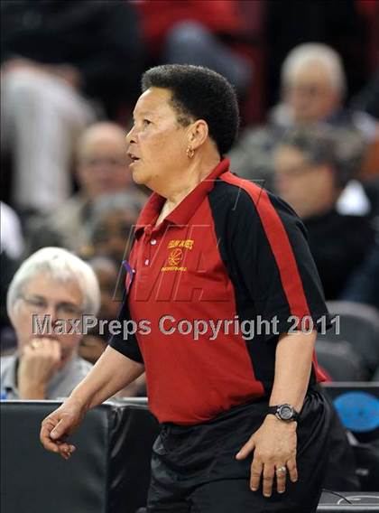 Thumbnail 2 in Mater Dei vs. Berkeley (CIF State D1 Final) photogallery.