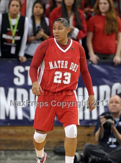 Thumbnail 2 in Mater Dei vs. Berkeley (CIF State D1 Final) photogallery.